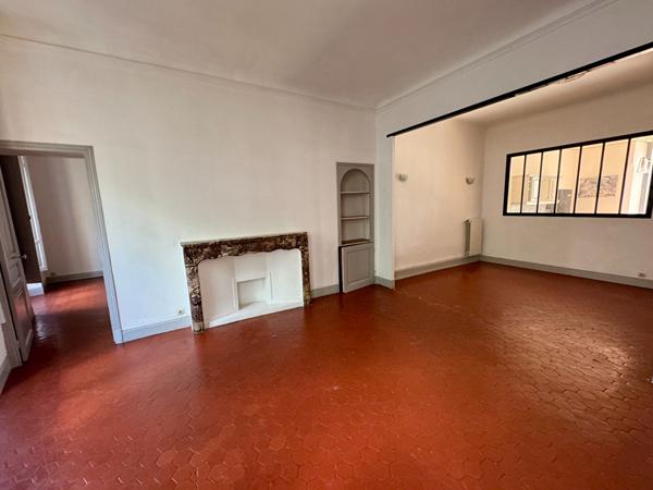 Appartement Nimes 3 pièce(s) 96.01 m2