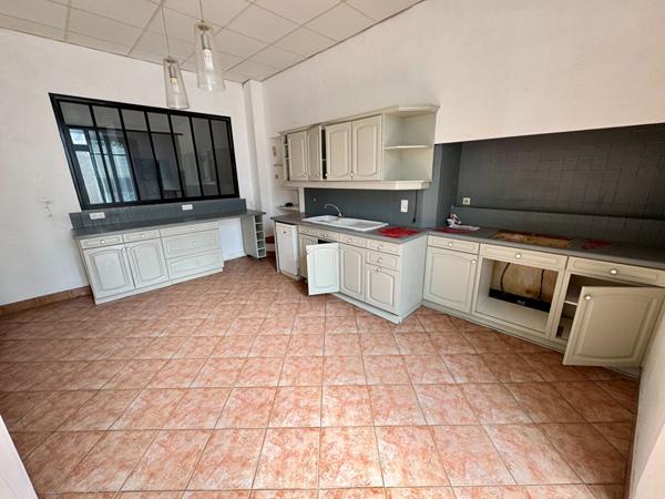 Appartement Nimes 3 pièce(s) 96.01 m2