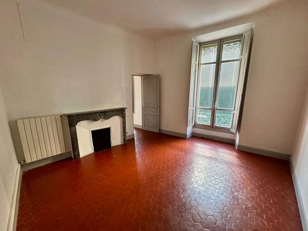 Appartement Nimes 3 pièce(s) 96.01 m2