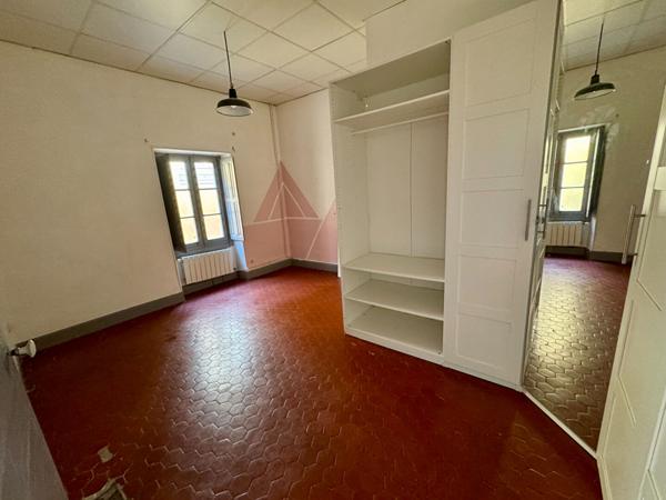 Appartement Nimes 3 pièce(s) 96.01 m2