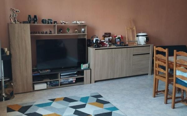 Maison à vendre    2 pièces •  Guise