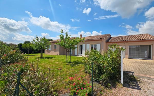 Maison à louer    5 pièces • 141,25 m2 Roquefort