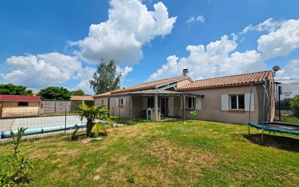 Maison à louer    5 pièces • 141,25 m2 Roquefort