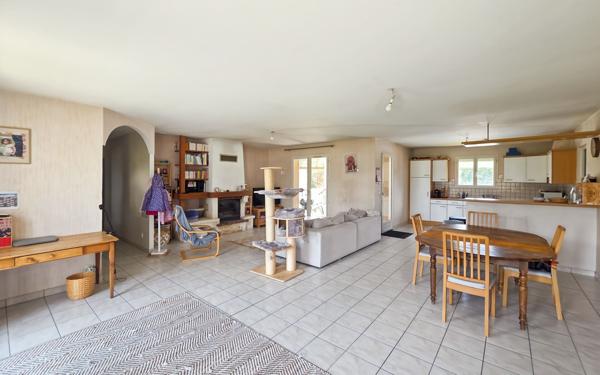 Maison à louer    5 pièces • 141,25 m2 Roquefort