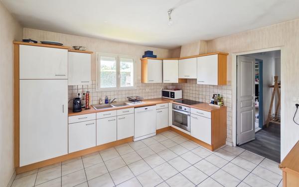 Maison à louer    5 pièces • 141,25 m2 Roquefort