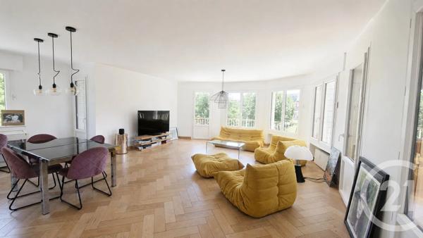 Appartement T4 à vendre  5 pièces - 120 m 2   CHAMBERY  - 73
