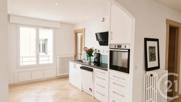 Appartement T4 à vendre  5 pièces - 120 m 2   CHAMBERY  - 73