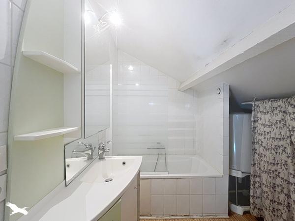 Maison 230 000 € Bordeaux 2 p 38 m² DPE D