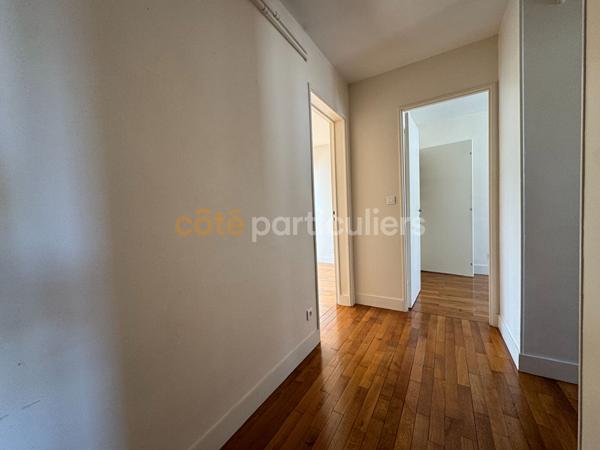 Vente
                Appartement41,16 m² - 2 Pièces -
                    ORLEANS (45000)