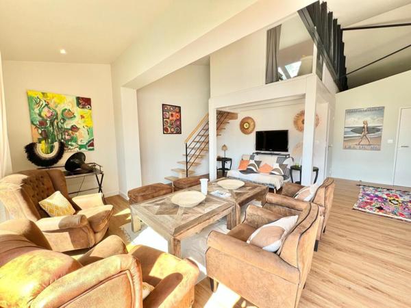 MAISON 4 PIECES - 110 M² - LE BOIS PLAGE EN RE