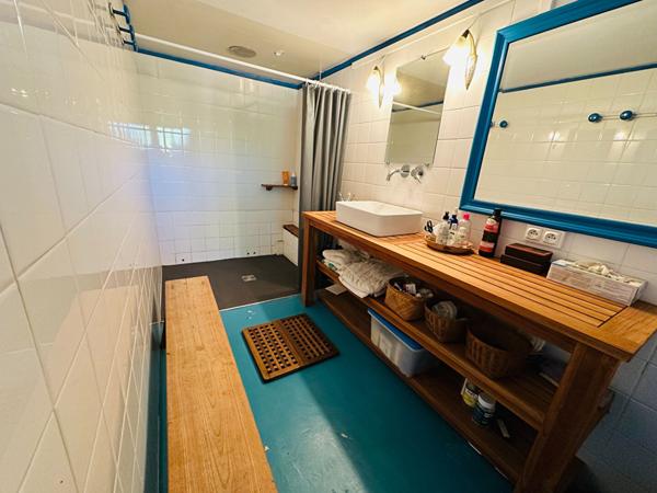 PETIT IMMEUBLE A RENOVER EN COPROPRIETE