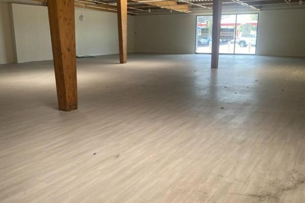 Location - COMMERCE 525 m 2