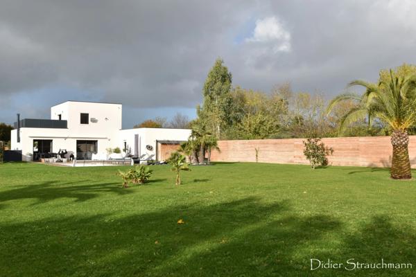 Dpt Charente Maritime (17), à vendre proche de LA ROCHELLE maison P5 de 168 m² - Terrain de 3 126,00 m²