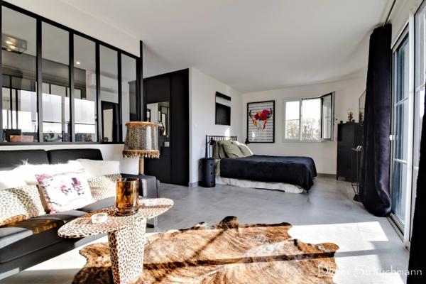 Dpt Charente Maritime (17), à vendre proche de LA ROCHELLE maison P5 de 168 m² - Terrain de 3 126,00 m²