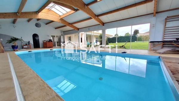 Propriété d’Exception à Mouilleron-le-Captif avec espace bien-être, pool house, atelier Eiffel 200m2