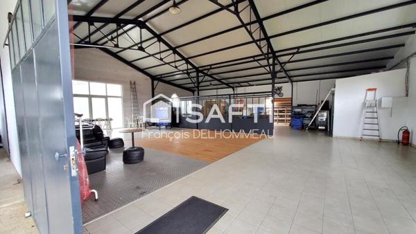 Propriété d’Exception à Mouilleron-le-Captif avec espace bien-être, pool house, atelier Eiffel 200m2