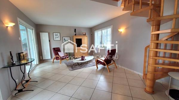 Propriété d’Exception à Mouilleron-le-Captif avec espace bien-être, pool house, atelier Eiffel 200m2