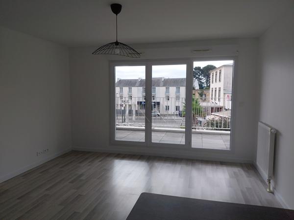 A LOUER BREST APPARTEMENT MOULIN BLANC VUE MER PARKING TERRASSE CELLIER