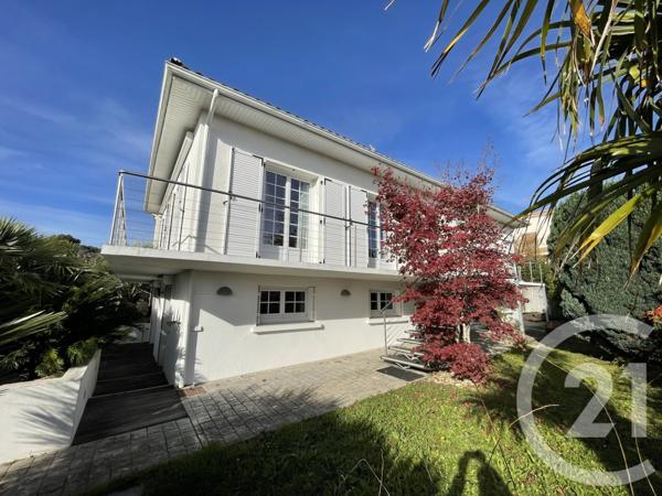 Maison à vendre  7 pièces - 187,97 m2 ROYAN - 17