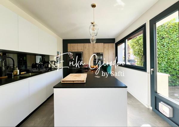 Maison familliale d'exception au coeur de Miribel - Jardin et terrasse