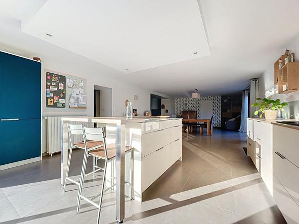 A vendre - Maison non mitoyenne de 200 m², 4 chambres, avec jardin (terrain de 850 m²) et garage "Les Ponts de Cé / Proche La Pyramide"