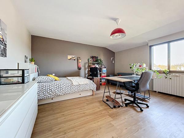 A vendre - Maison non mitoyenne de 200 m², 4 chambres, avec jardin (terrain de 850 m²) et garage "Les Ponts de Cé / Proche La Pyramide"