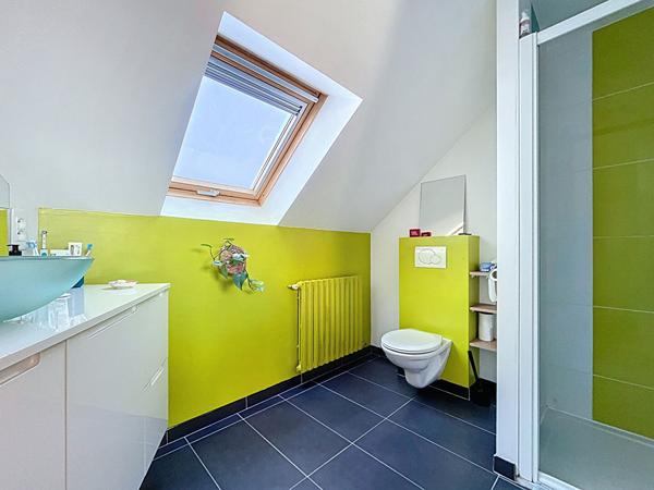 A vendre - Maison non mitoyenne de 200 m², 4 chambres, avec jardin (terrain de 850 m²) et garage "Les Ponts de Cé / Proche La Pyramide"