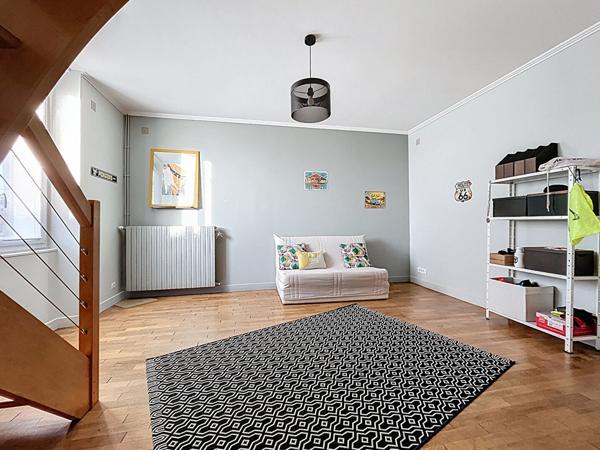 A vendre - Maison non mitoyenne de 200 m², 4 chambres, avec jardin (terrain de 850 m²) et garage "Les Ponts de Cé / Proche La Pyramide"