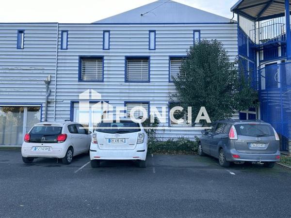 Location Local commercial 9 pièces 220 m² - 21 chemin de la Serp Castres 81100