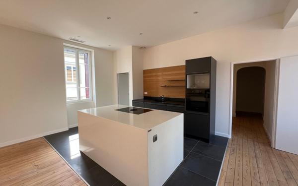 Maison à louer    4 pièces •  Castres