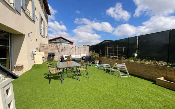 Appartement à vendre    2 pièces •  Miribel