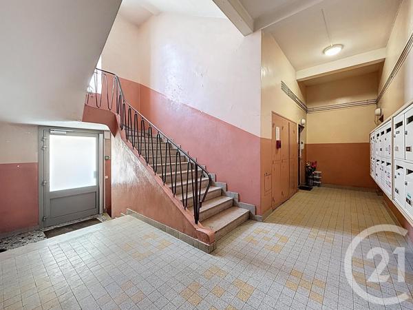Appartement F3 à vendre  3 pièces - 70 m2 CHENOVE - 21