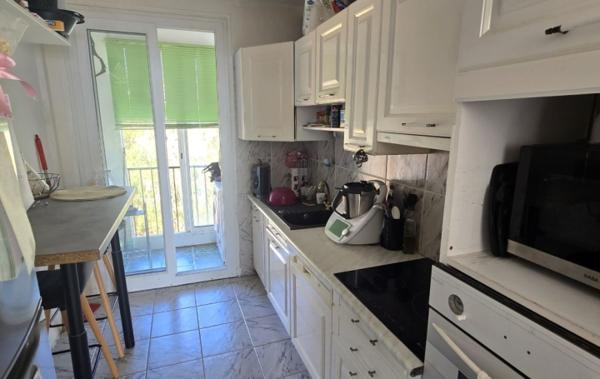 Vente Appartement P3 Vue mer panoramique à rafraîchir Ajaccio   