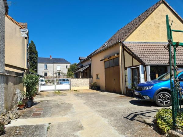 Maison à vendre à Saint-Maur dans l'Indre (36250), ref : 11807/394
