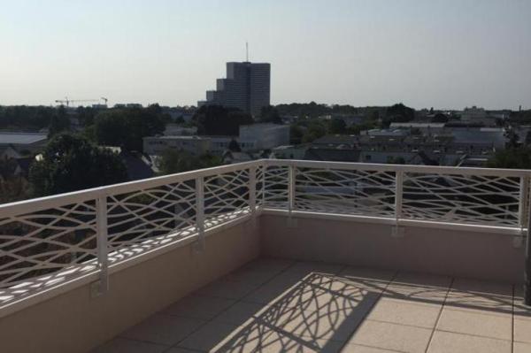 Location - Appartement 3 pièces 63 m 2 SAINT HERBLAIN (44800)