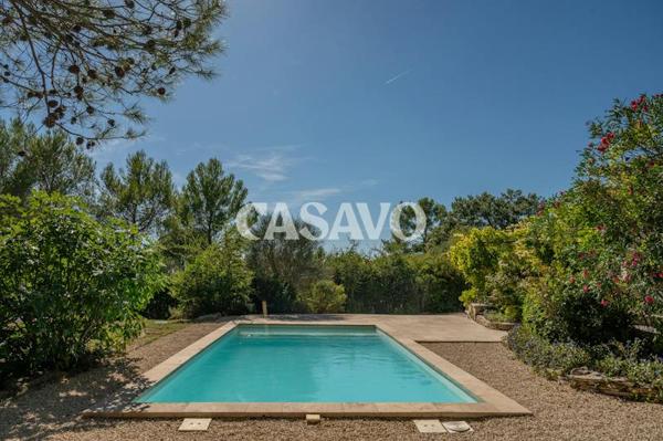 Vente Maison 5 pièces de 240m² - 13410 Lambesc