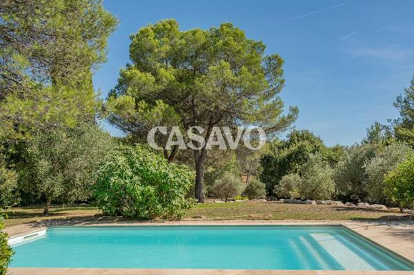 Vente Maison 5 pièces de 240m² - 13410 Lambesc
