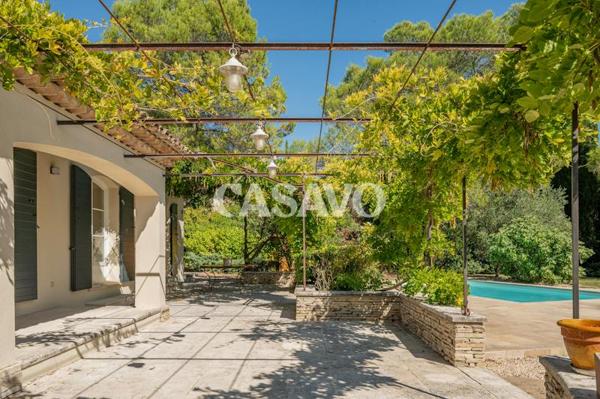 Vente Maison 5 pièces de 240m² - 13410 Lambesc