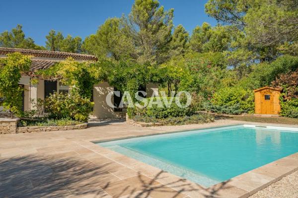 Vente Maison 5 pièces de 240m² - 13410 Lambesc