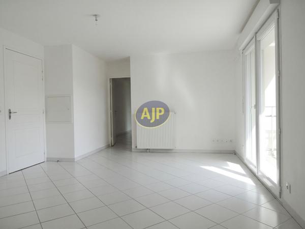 Appartement à louer Nantes : 3 pièces, 60m² avec 2 chambre(s) à 781€ - AJP Immobilier Nantes Jouzel