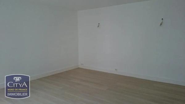 Appartement à louer 2 pièces 53.12m² Valenciennes (59300)