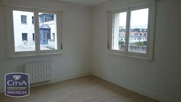 Appartement à louer 2 pièces 53.12m² Valenciennes (59300)