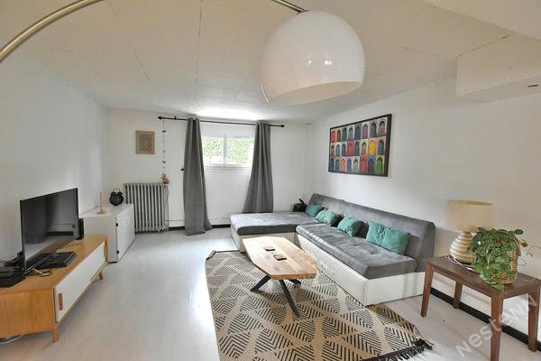 Charmante maison à vendre à Bergerac - 5 chambres et grand séjour !