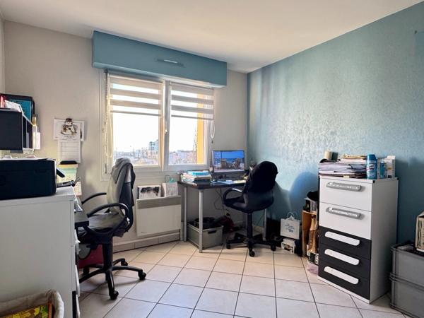 Appartement - 4 pièces - 81 m²