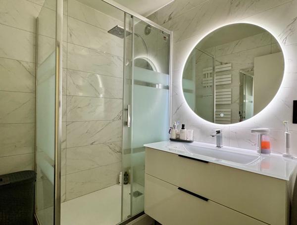 Appartement - 4 pièces - 81 m²