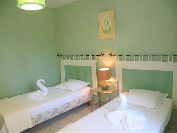 Maison et gîtes à Limogne en Quercy