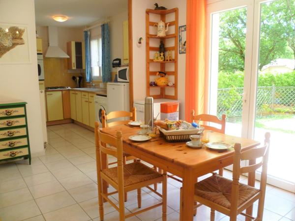 Maison et gîtes à Limogne en Quercy