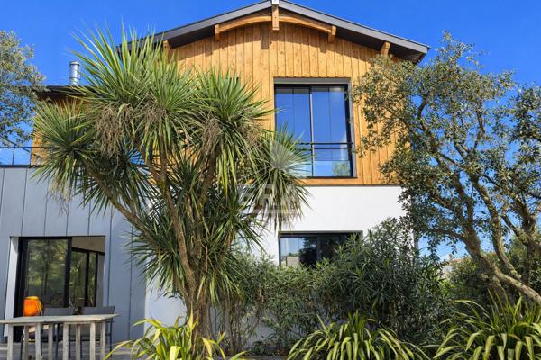 Maison de prestige neuve à vendre à La Teste de Buch - 4 pièces, piscine, grand standing