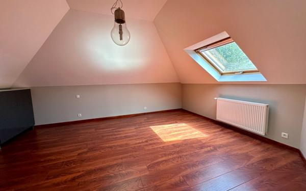 Maison à vendre    4 pièces • 207 m2 Milizac