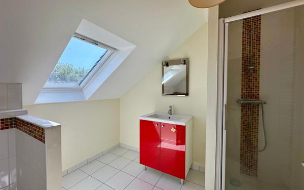 Maison à vendre    4 pièces • 207 m2 Milizac